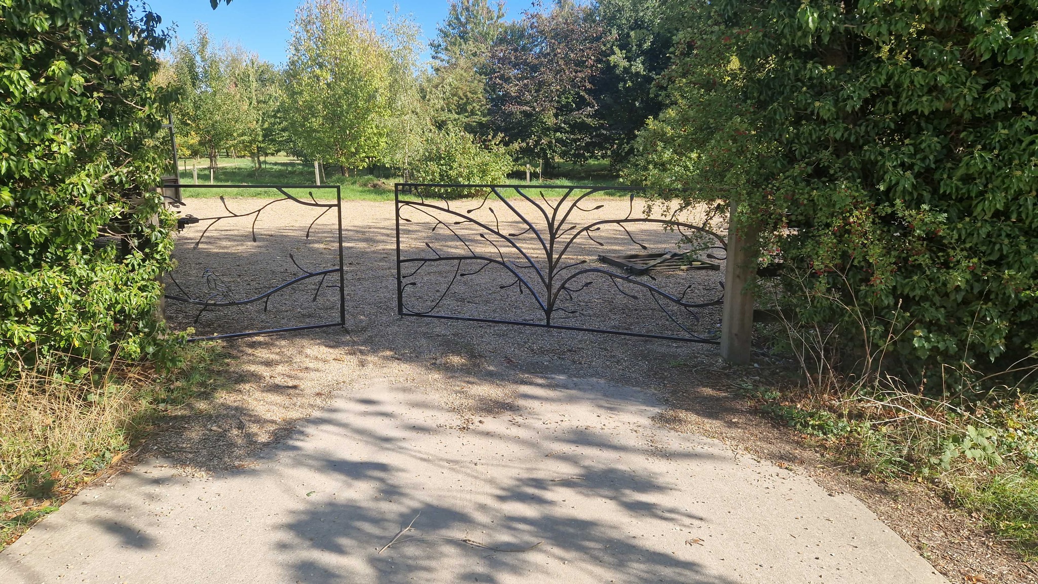 Birdsong Burial Site — Memorial Gateway